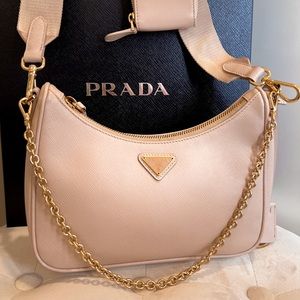 Prada Re-Edition 2005 Saffiano leather bag